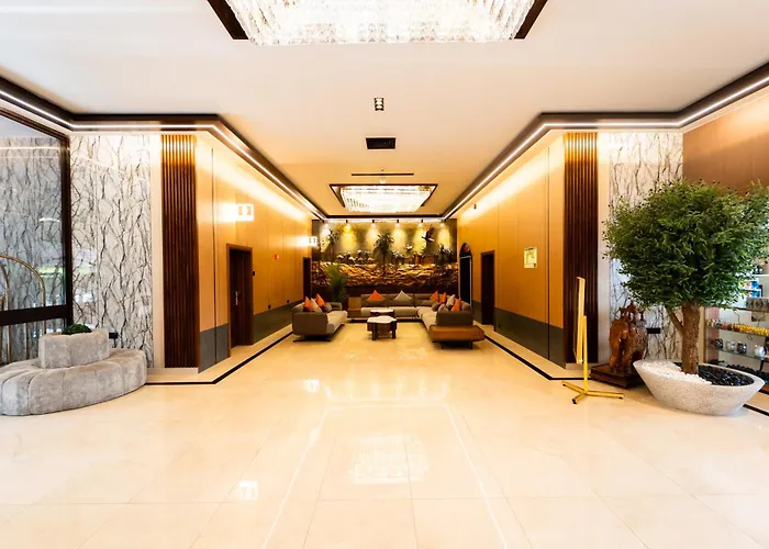 Grand Astoria Hotel