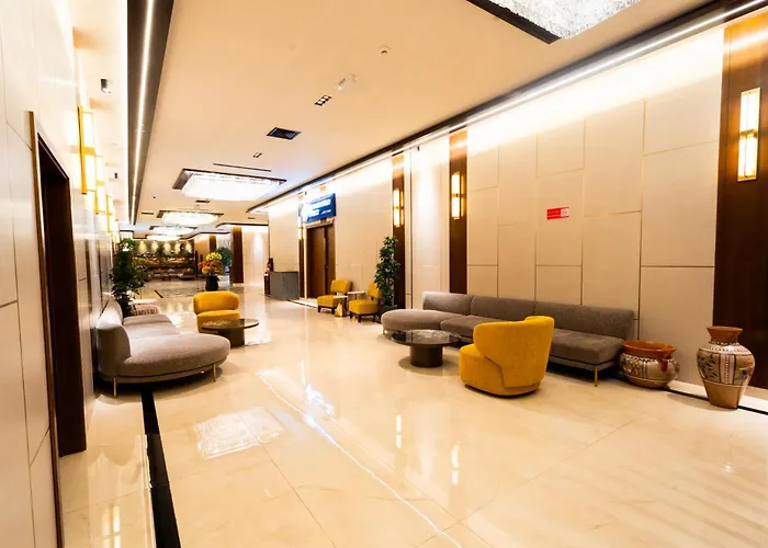 Grand Astoria Hotel