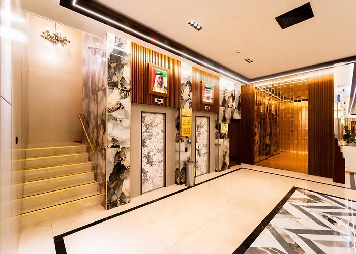 Grand Astoria Hotel